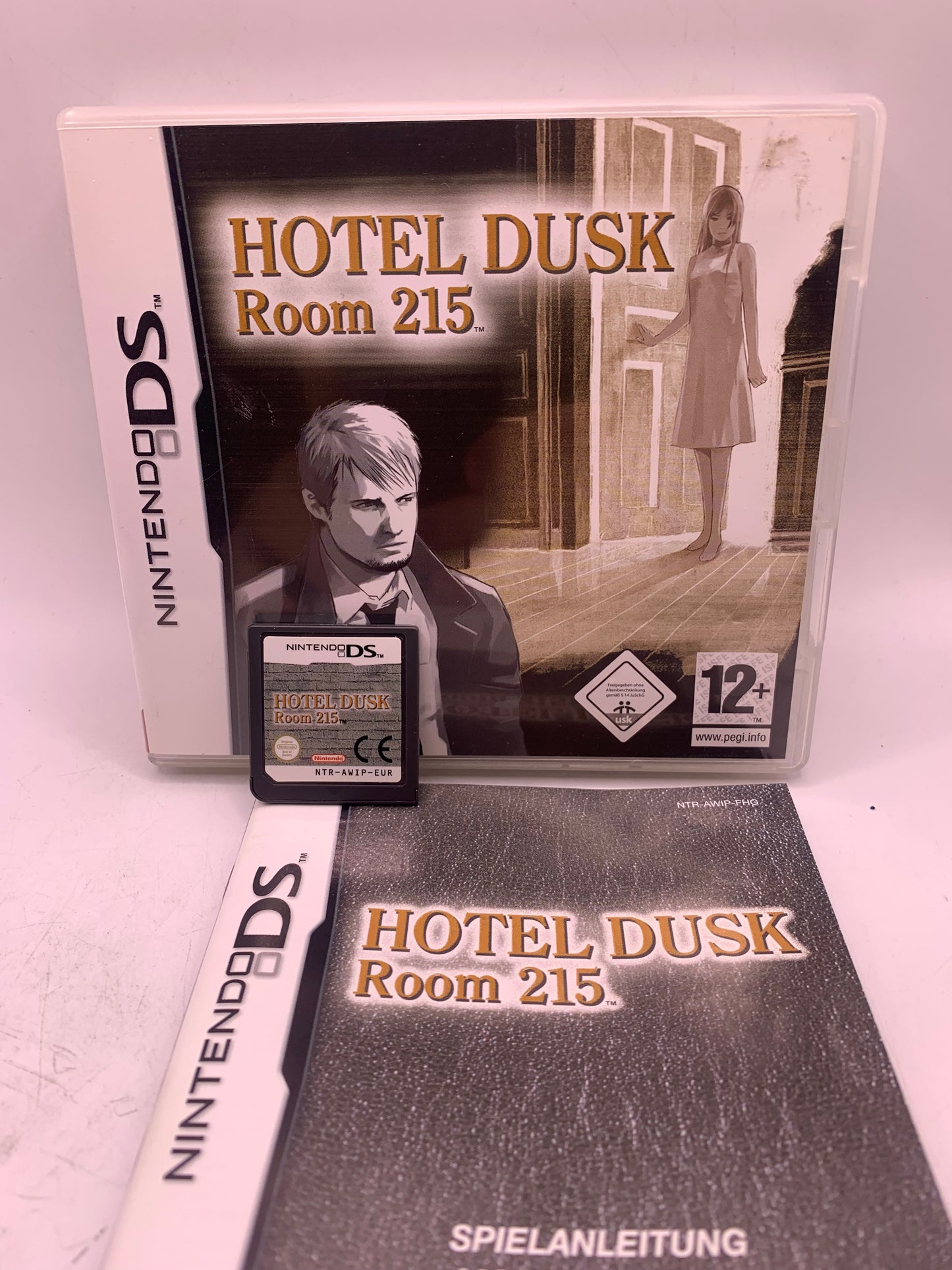 Hotel Dusk: Room 215 - Nintendo DS