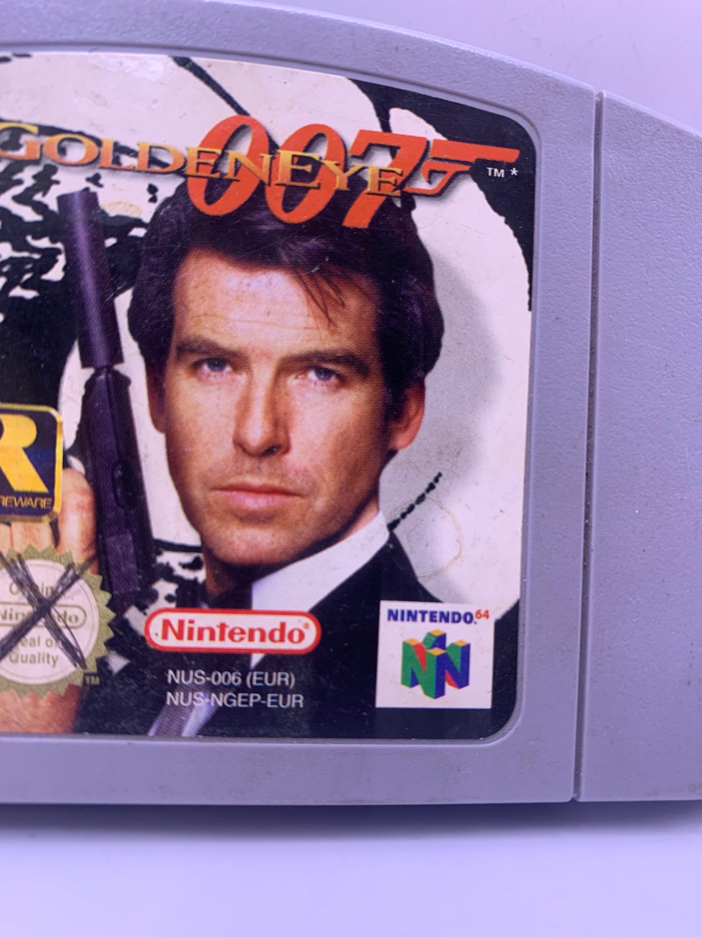 GoldenEye 007 (Label licht gebruikt) - Nintendo 64