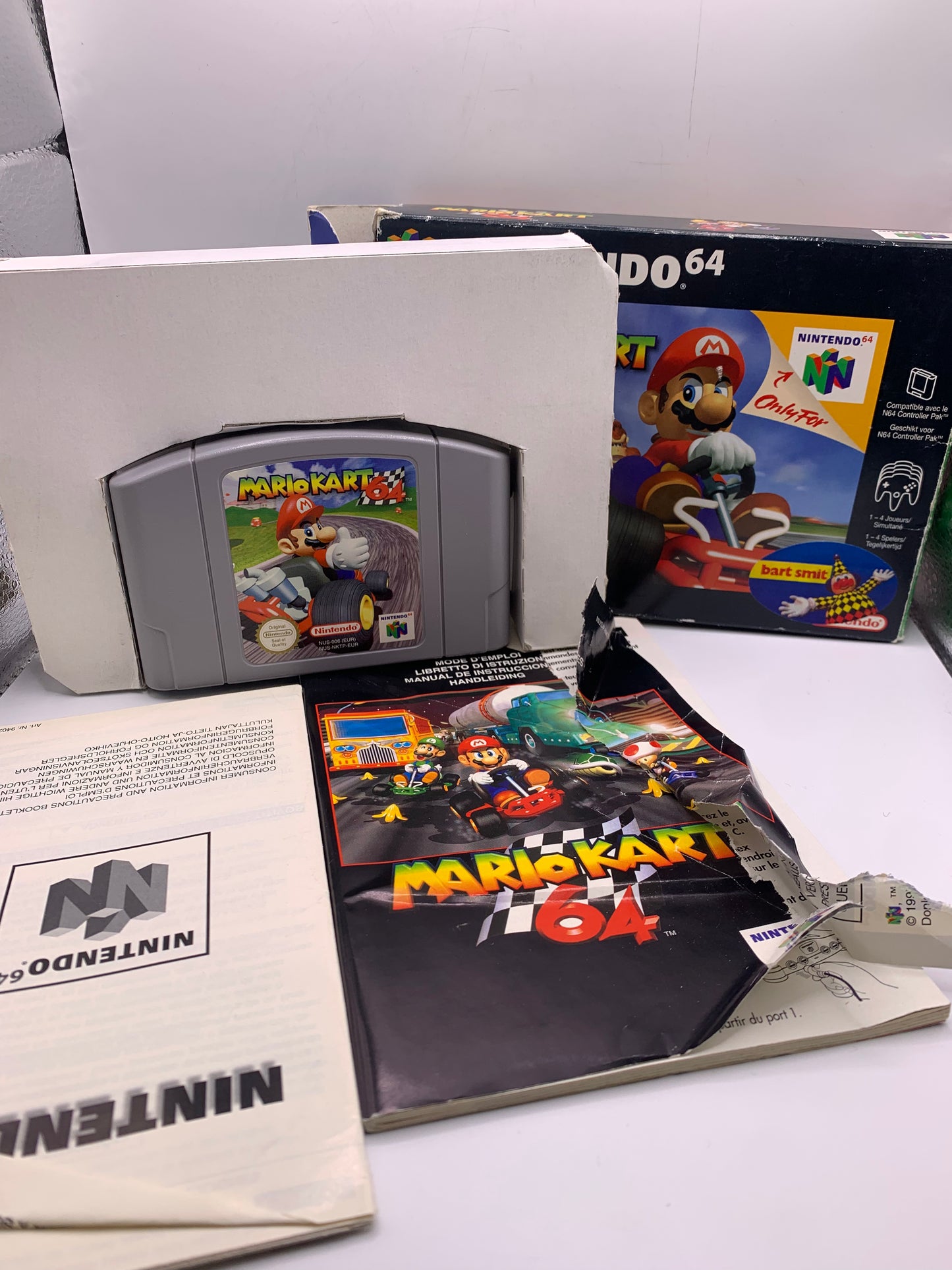Mario Kart 64 (CIB, handleiding bescahdigd, sticker) – Nintendo 64
