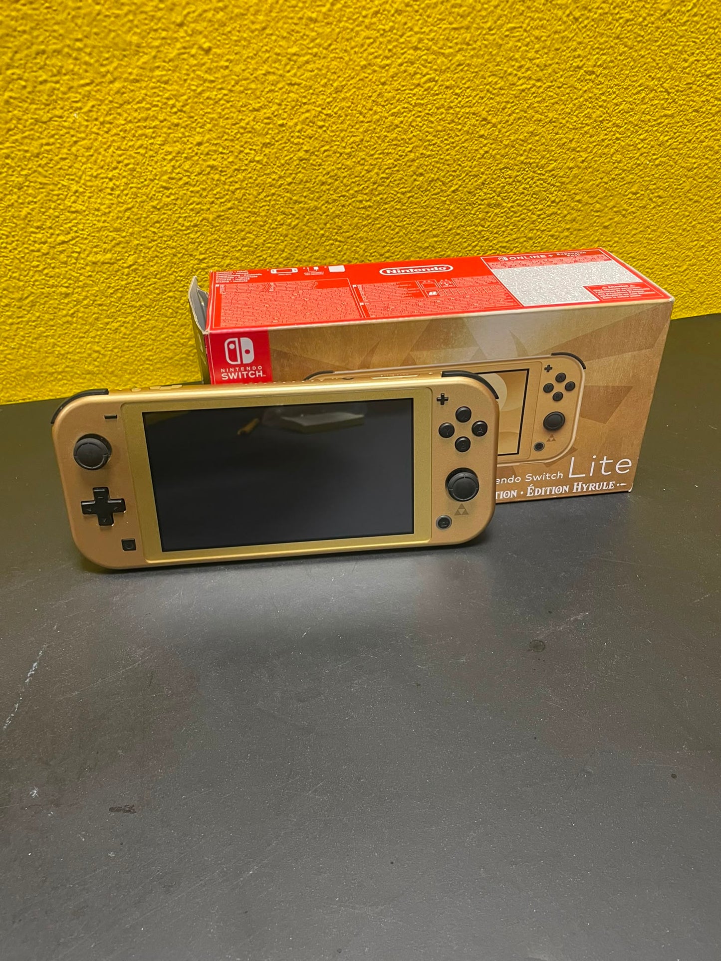 Nintendo Switch Lite Console - Hyrule Edition