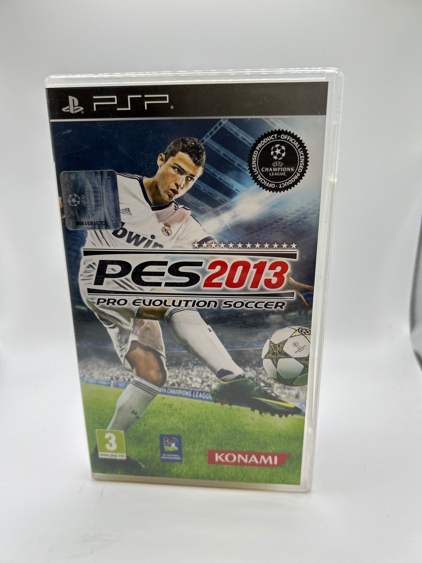 Pro Evolution Soccer 2013 - PSP