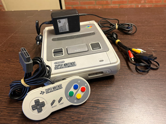 Super Nintendo + 1 Controller - SNES