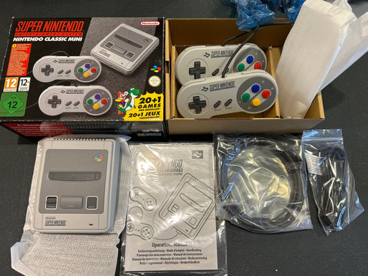 Snes Mini boxed als nieuw - Snes