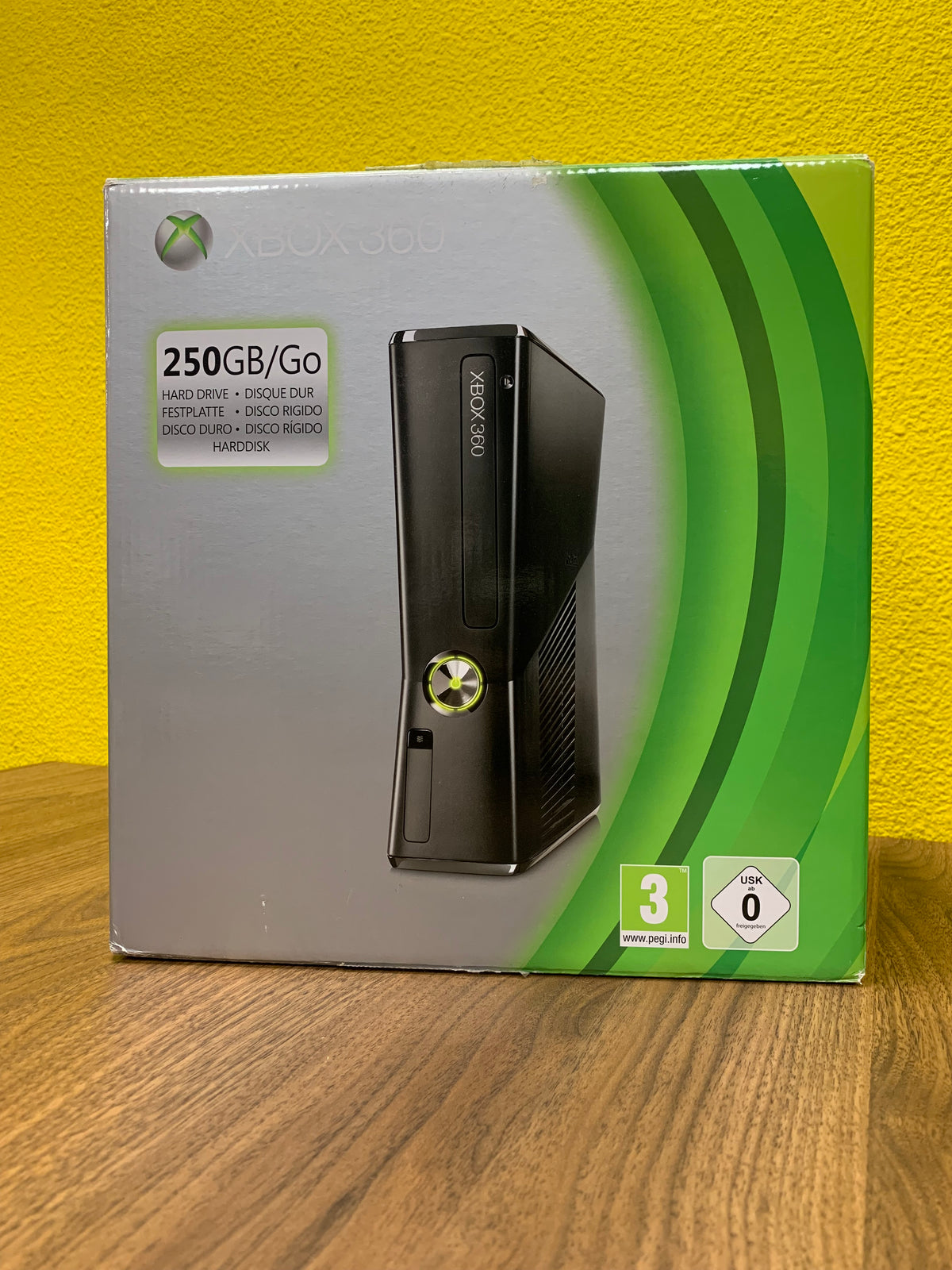 Xbox 360 Console Slim 250GB (CIB)