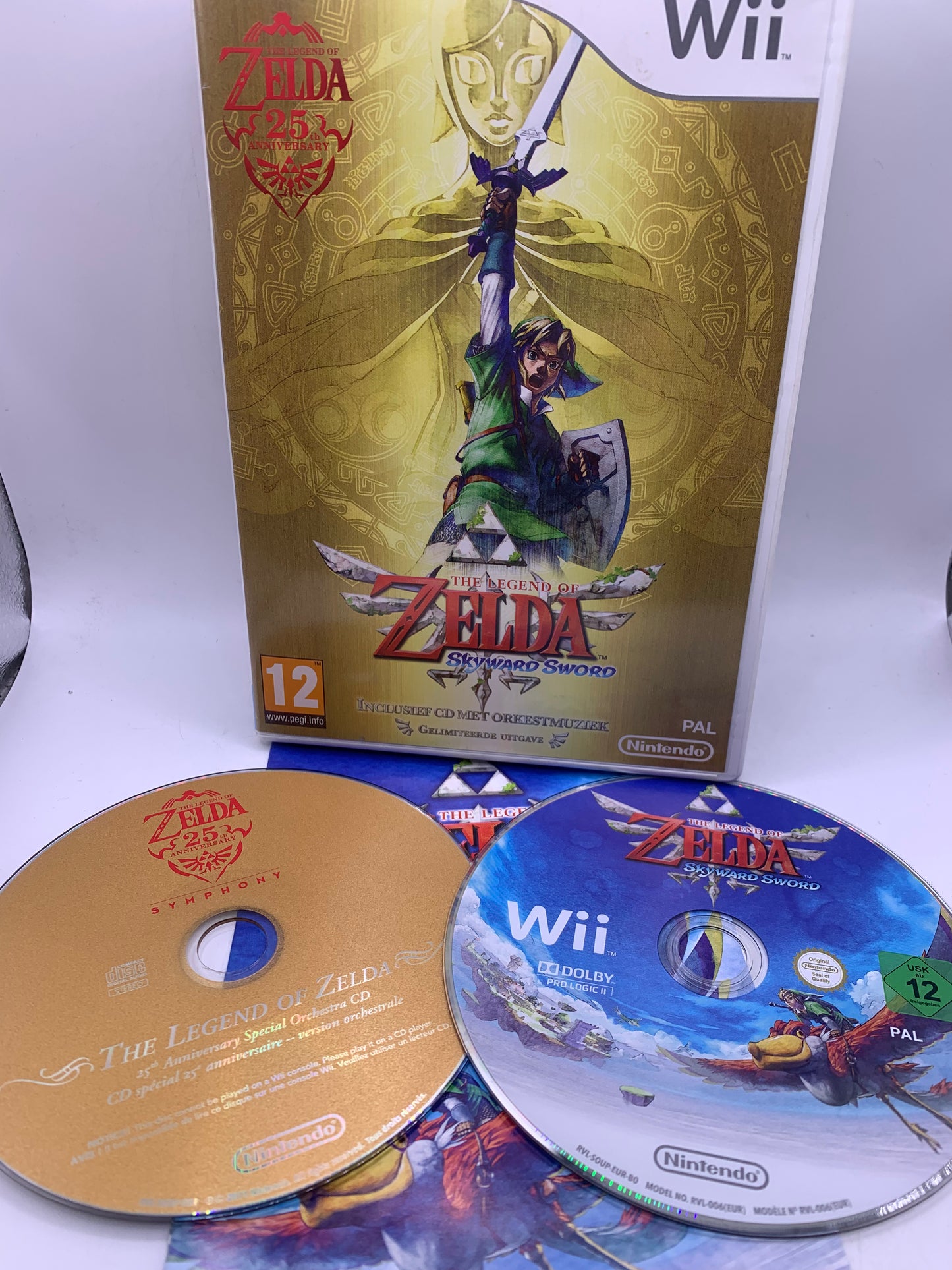 The Legend Of Zelda: Skyward Sword [Limited Edt. + Soundtrack] (Achterkant beschadigd) - Wii