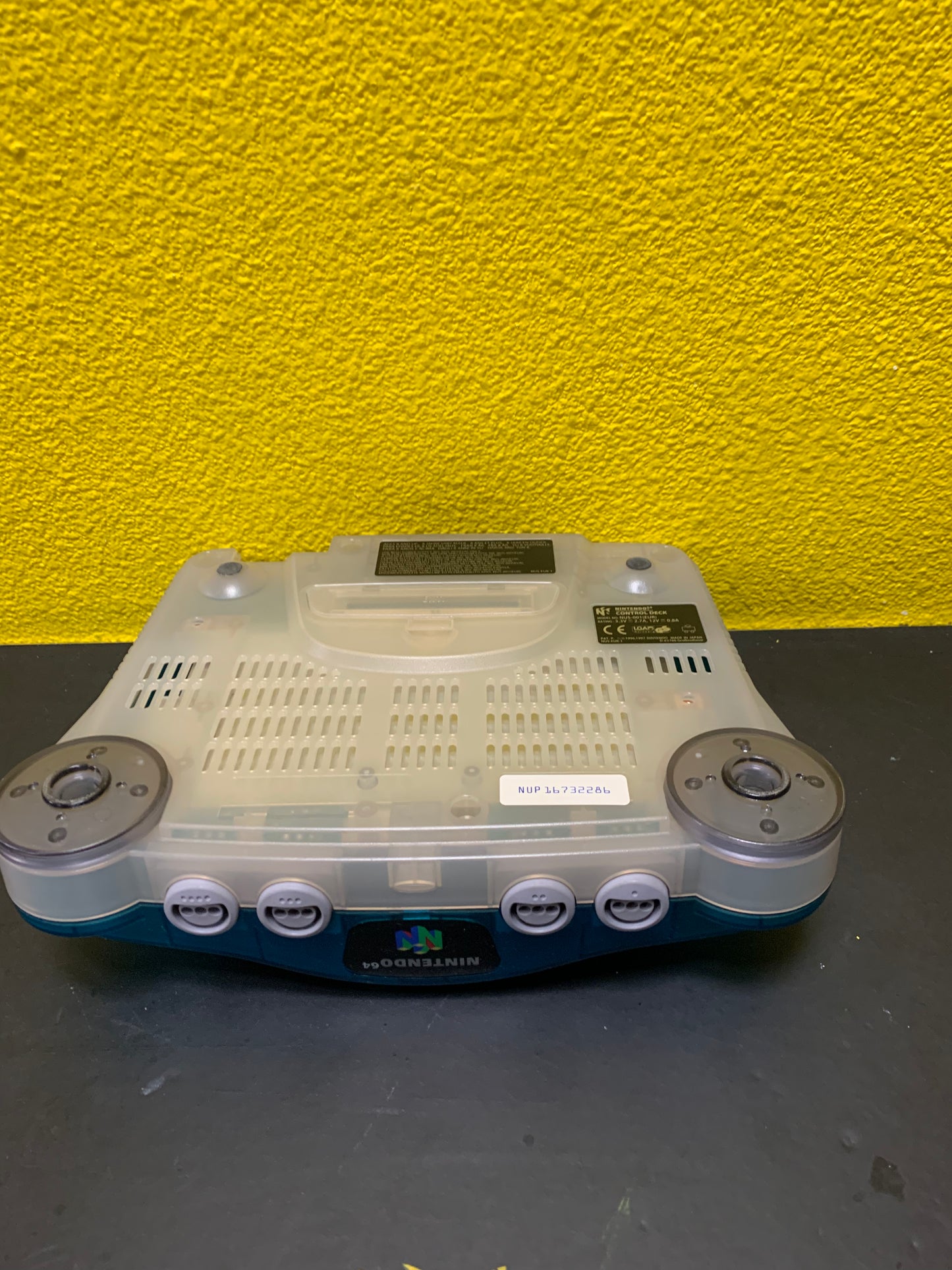 Nintendo 64 Aqua Console
