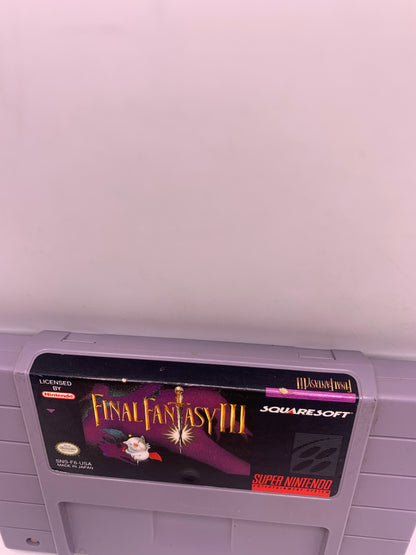 Final Fantasy III (USA, label licht gebruikt) - SNES