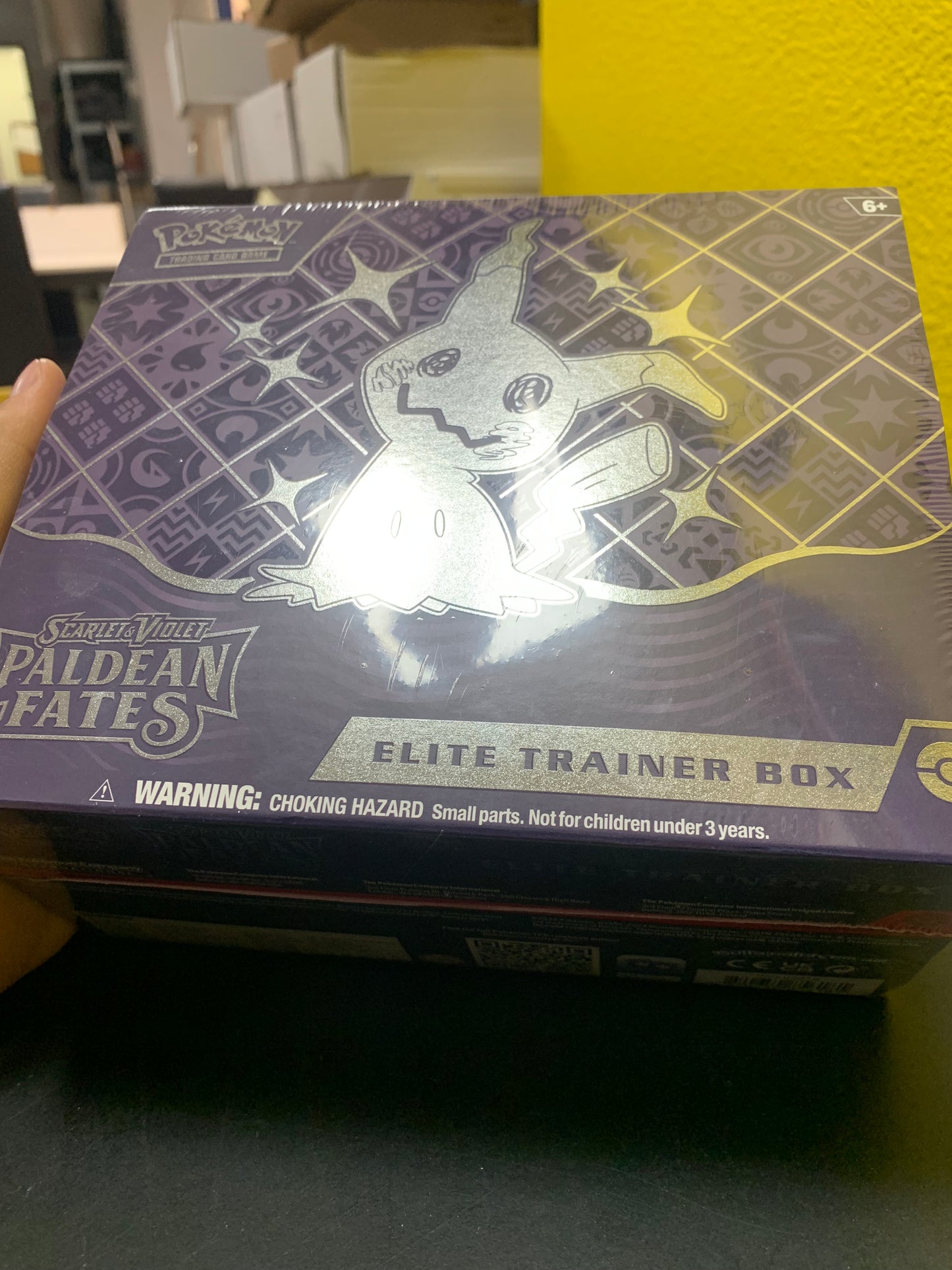Paldeadn Fates Elite Trainer Box (STICKER OP SEAL) - Pokémon Engels