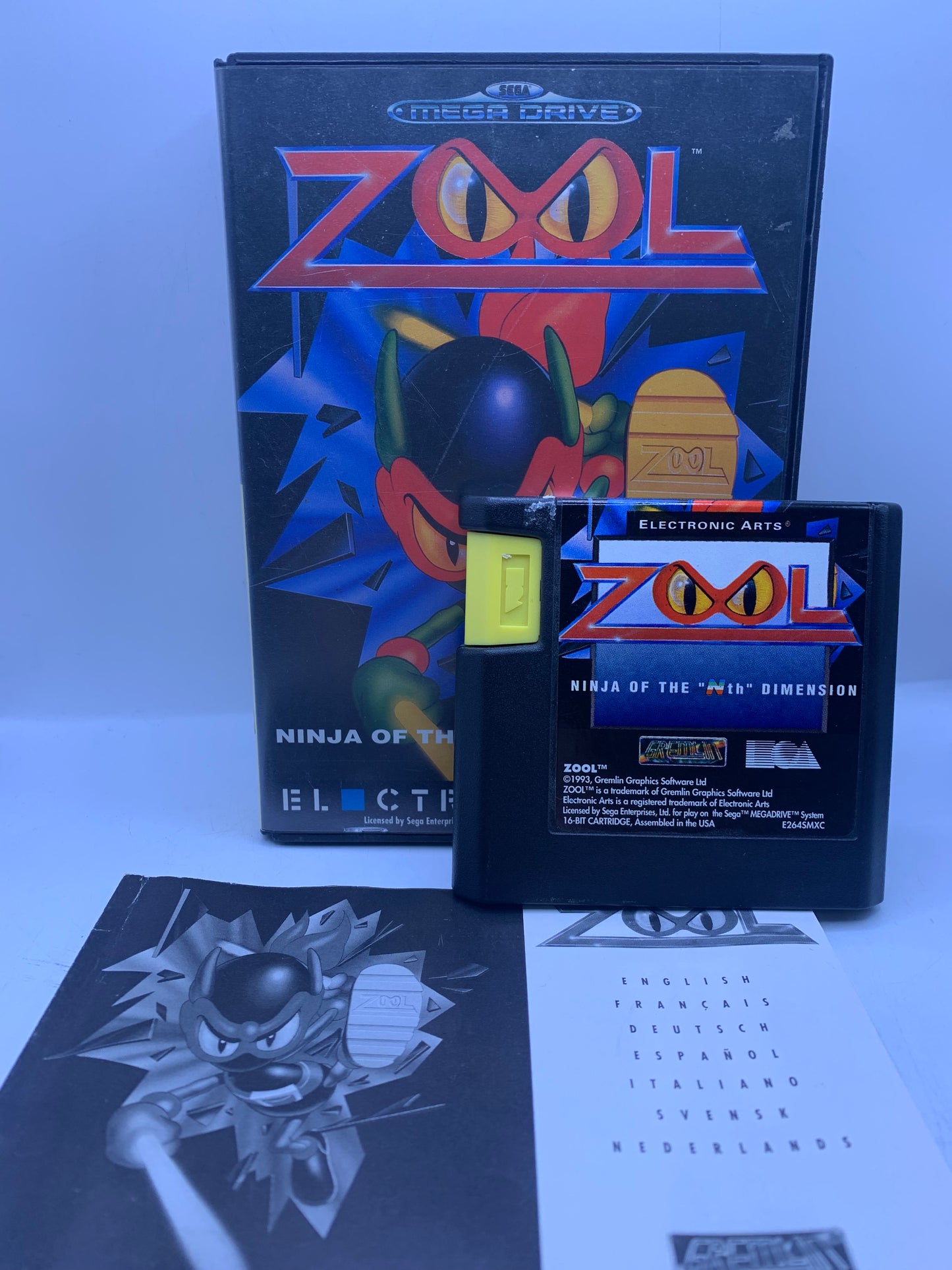Zool (Lichte sticker restanten) - Sega Mega Drive