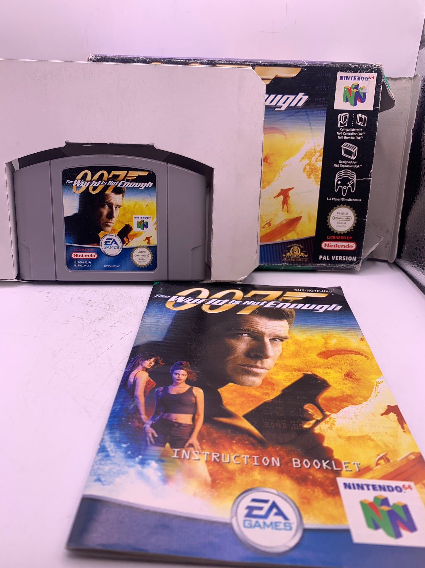 007 The World Is Not Enough (CIB, Case gebruikt) - Nintendo 64