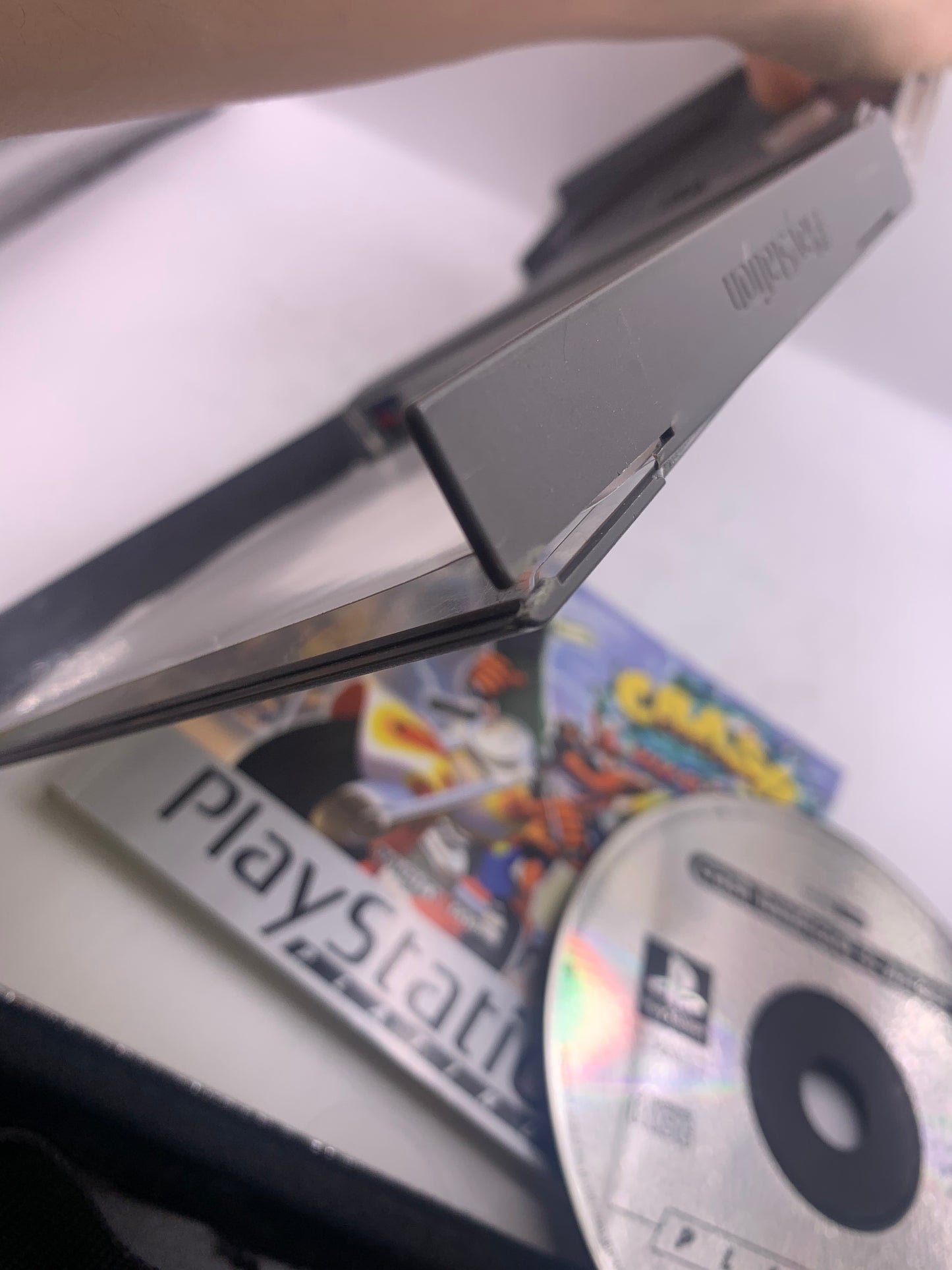 Crash Bandicoot 3: Warped (Platinum, case beschadigd) – PlayStation
