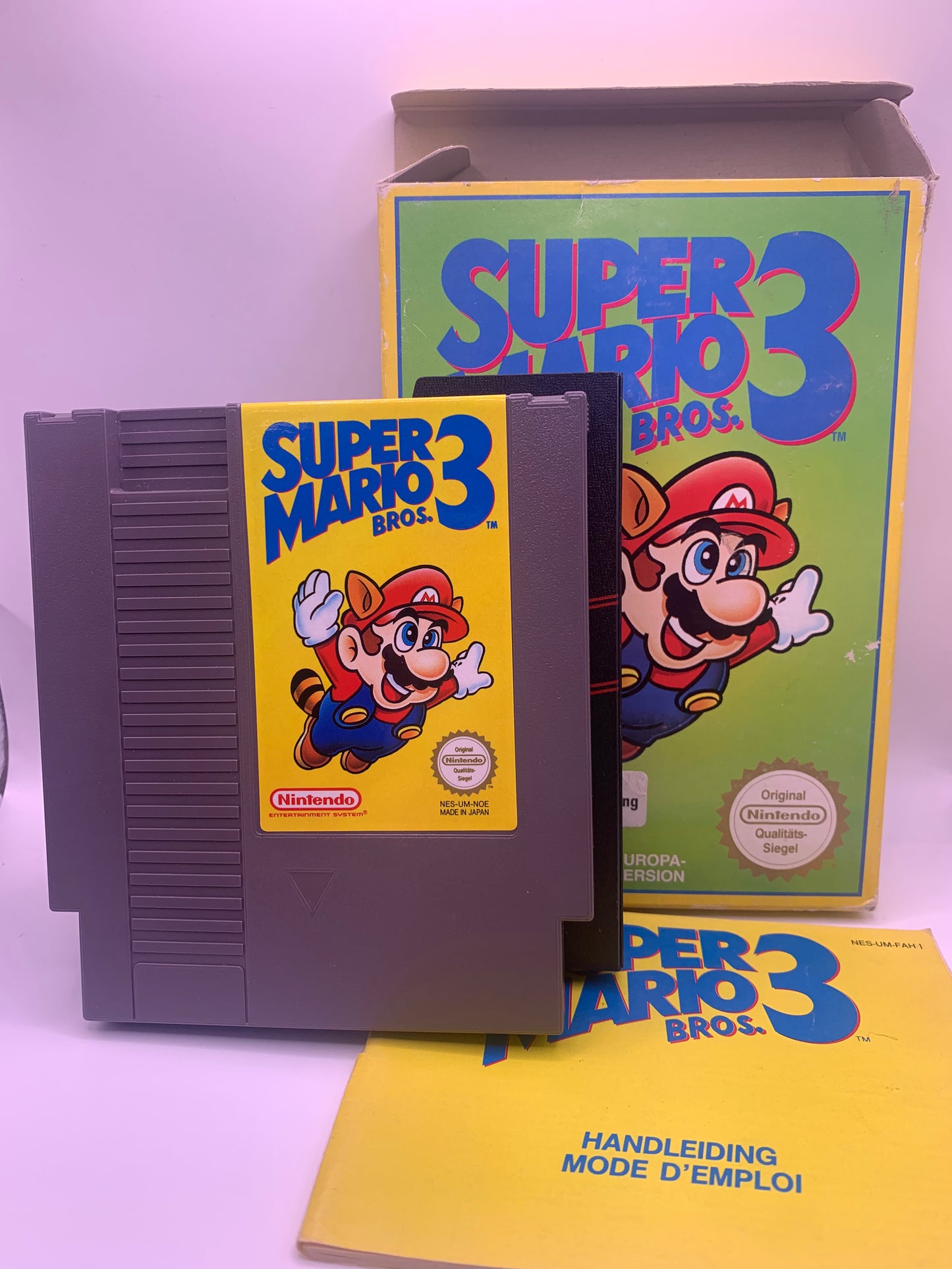 Super Mario Bros. 3 (CIB) (NOE, stickers op case) – NES