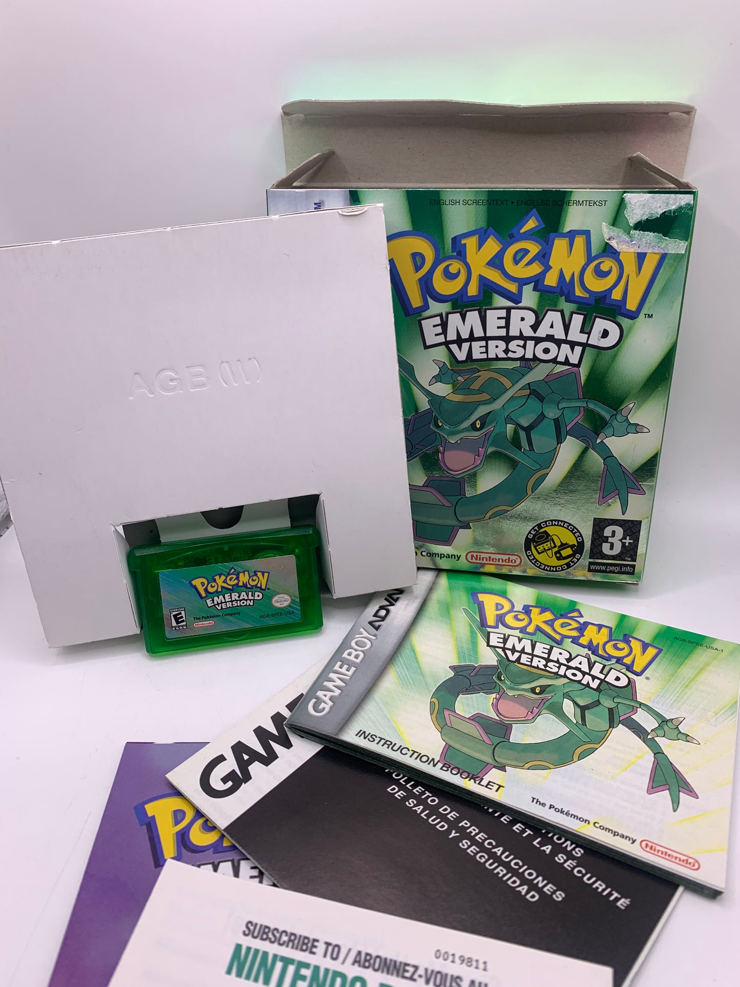 Pokémon Emerald (CIB) – Game Boy Advance