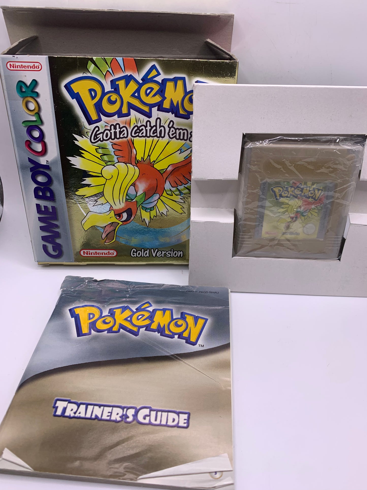 Pokémon Gold (CIB) (Licht beschadigde case, handleiding beschadigd) – Game Boy Color