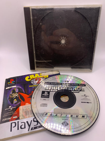 Crash Bandicoot 2: Cortex Strikes Back (Platinum, case zeer gebruikt, geen cover) – PlayStation