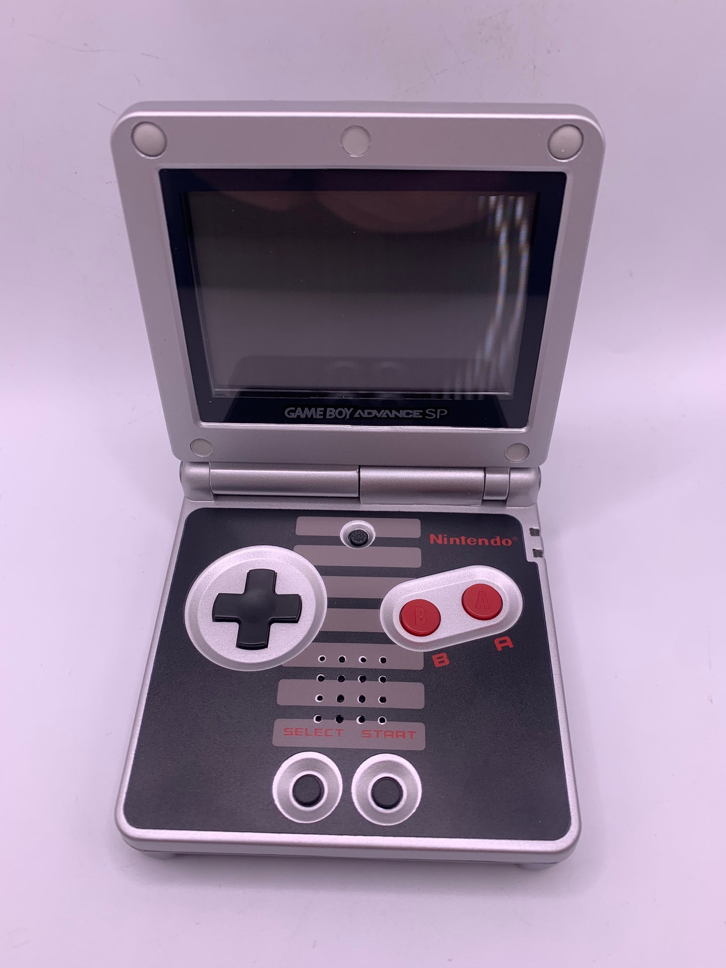Gameboy Advance SP (NES) (Reshell)