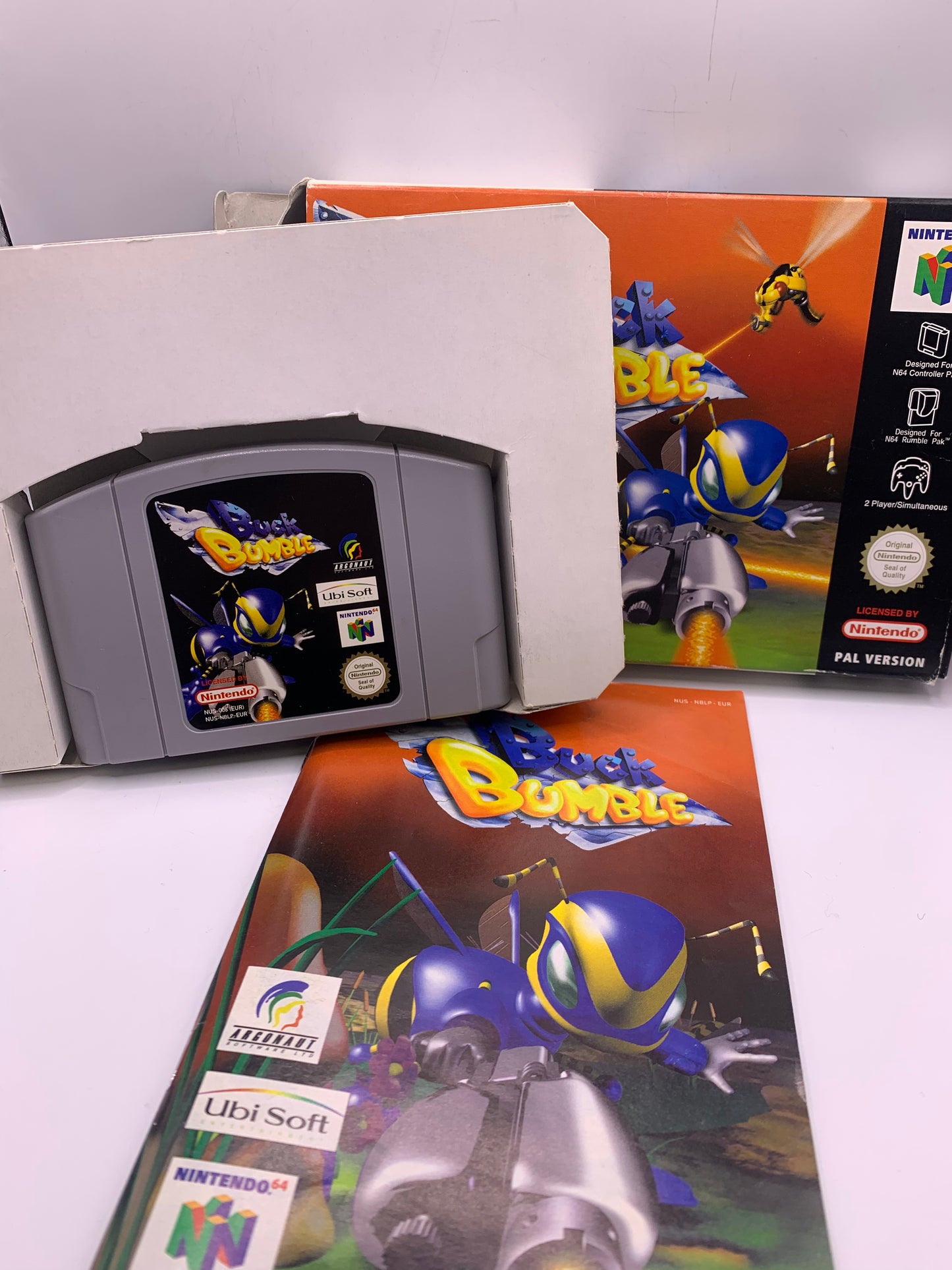 Buck Bumble (CIB, lichte sticker achter) – Nintendo 64