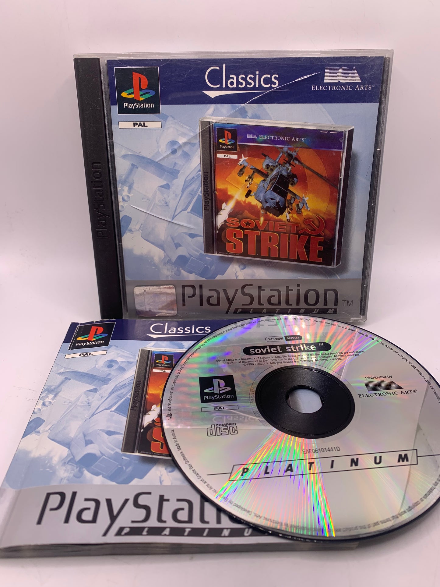 Soviet Strike (Platinum, case beschadigd) - Playstation