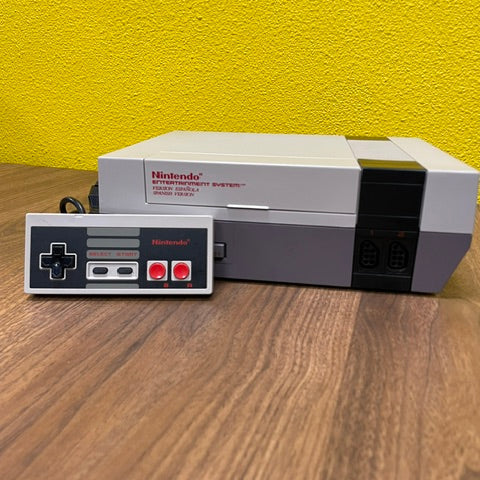 Nes Console (Spanish Version)